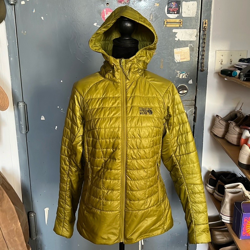 Mountain Hardware Women's Ghost Shadow Hoody in Small